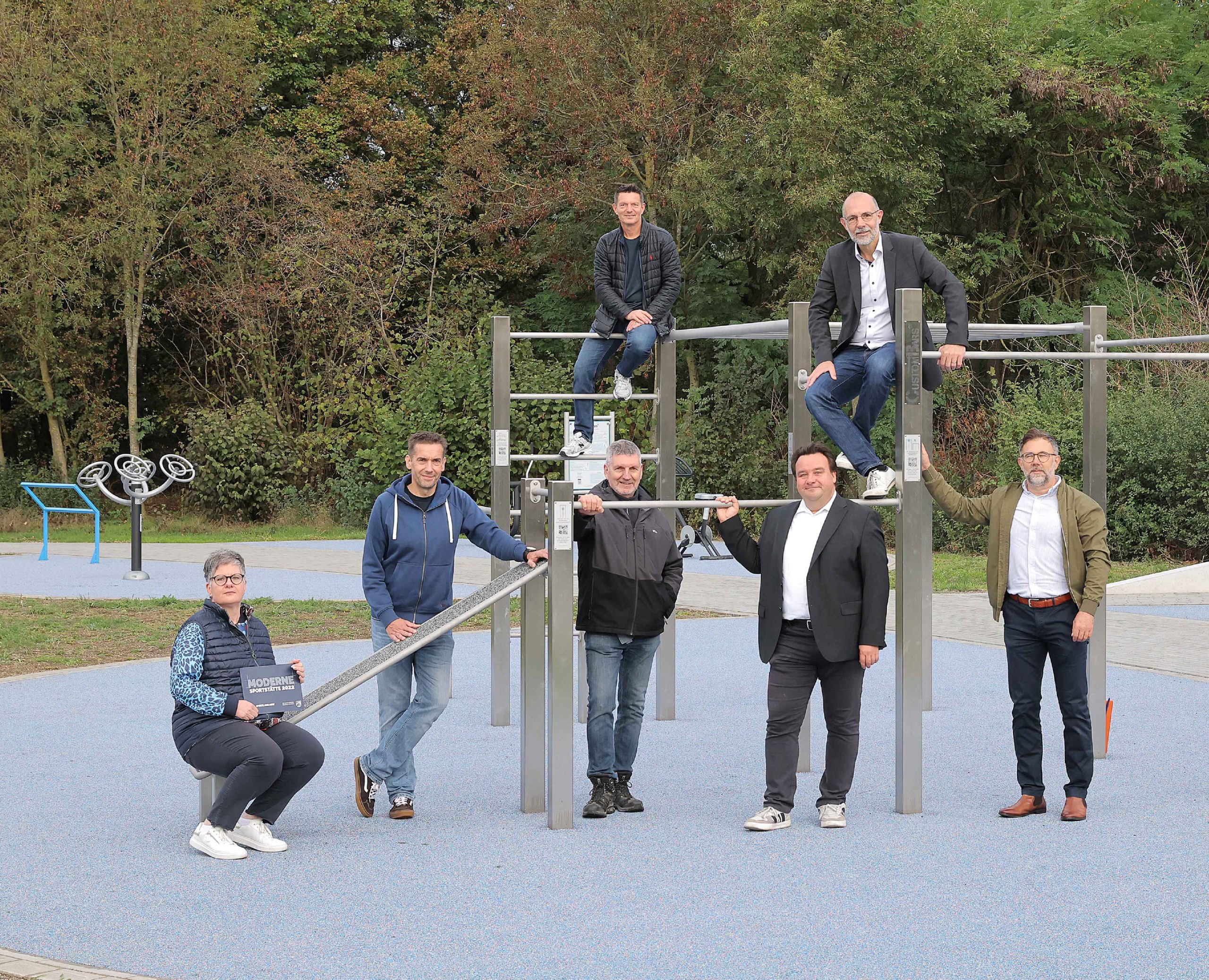 Foto zeigt, weer sich alles um den Bewegungspark verdient macht